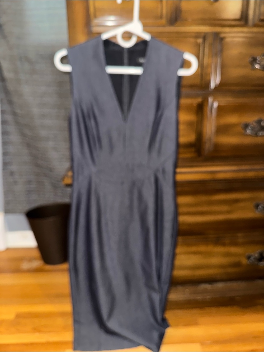 White House Black Market Sleeveless V-Neck Sheath Dress in Charcoal